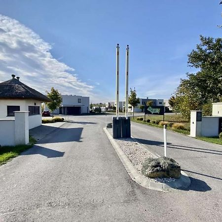 Luxus Appartement Am Golfplatz Und Therme Lutzmannsburg 斯拉 外观 照片