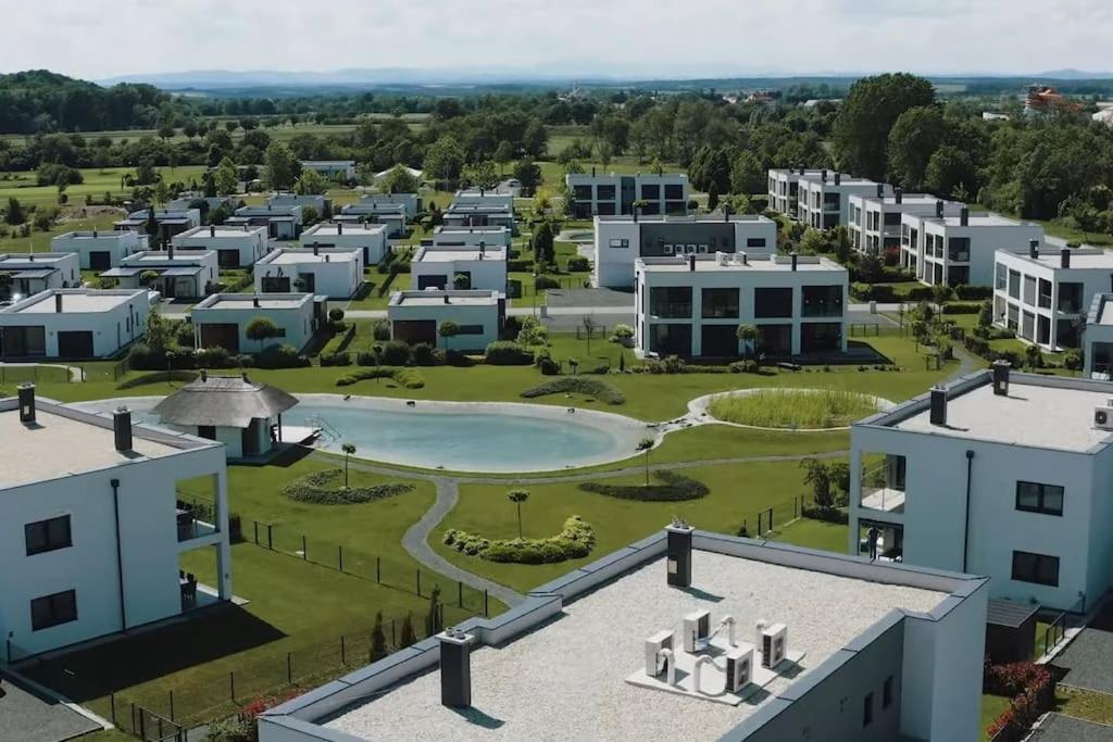 Luxus Appartement Am Golfplatz Und Therme Lutzmannsburg 斯拉 外观 照片